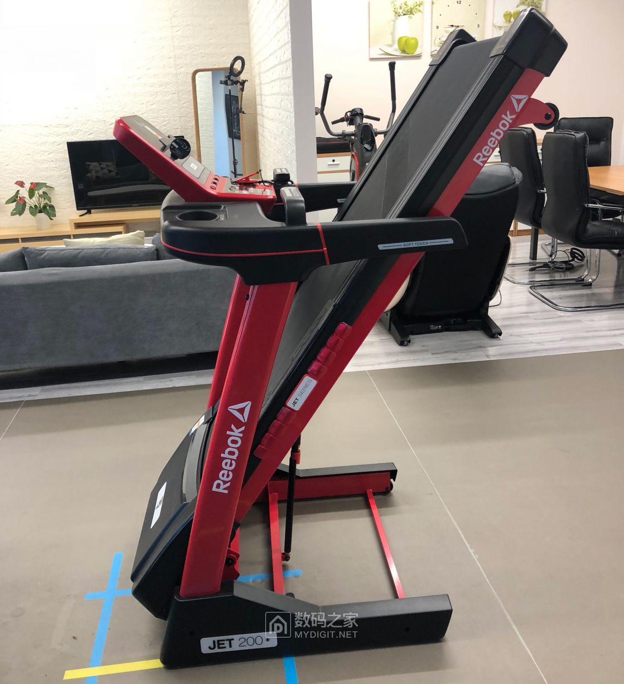 锐步jet200跑步机你的专属夏季健身课程