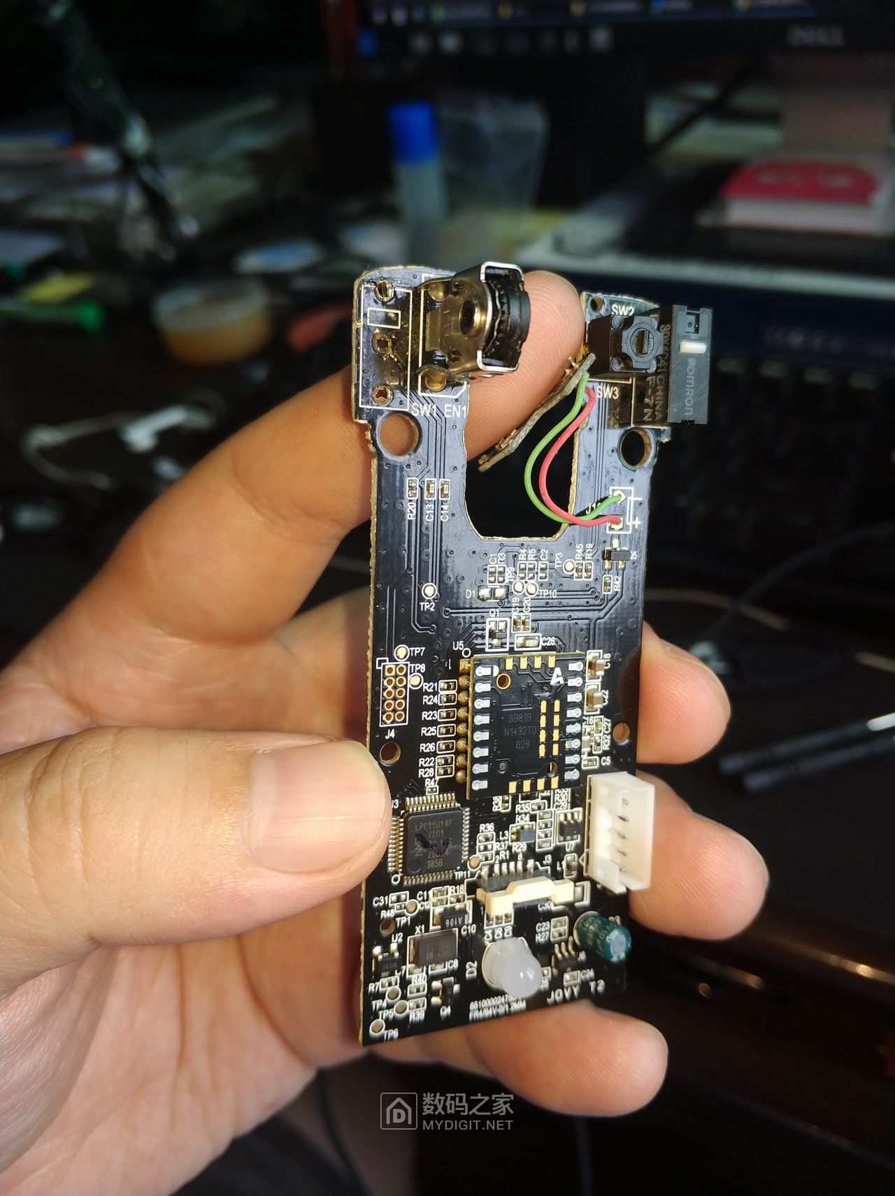 雷蛇(razer)太攀皇蛇 黑色 左键如何飞线?求助! - 拆机乐园 数码之家