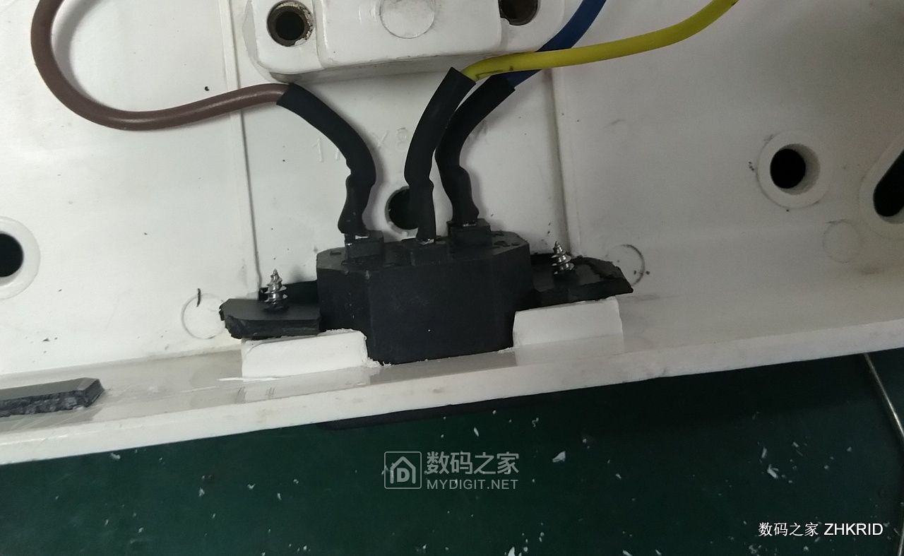 折腾必备diy一只多功能维修插座具备短路保护功率计功能