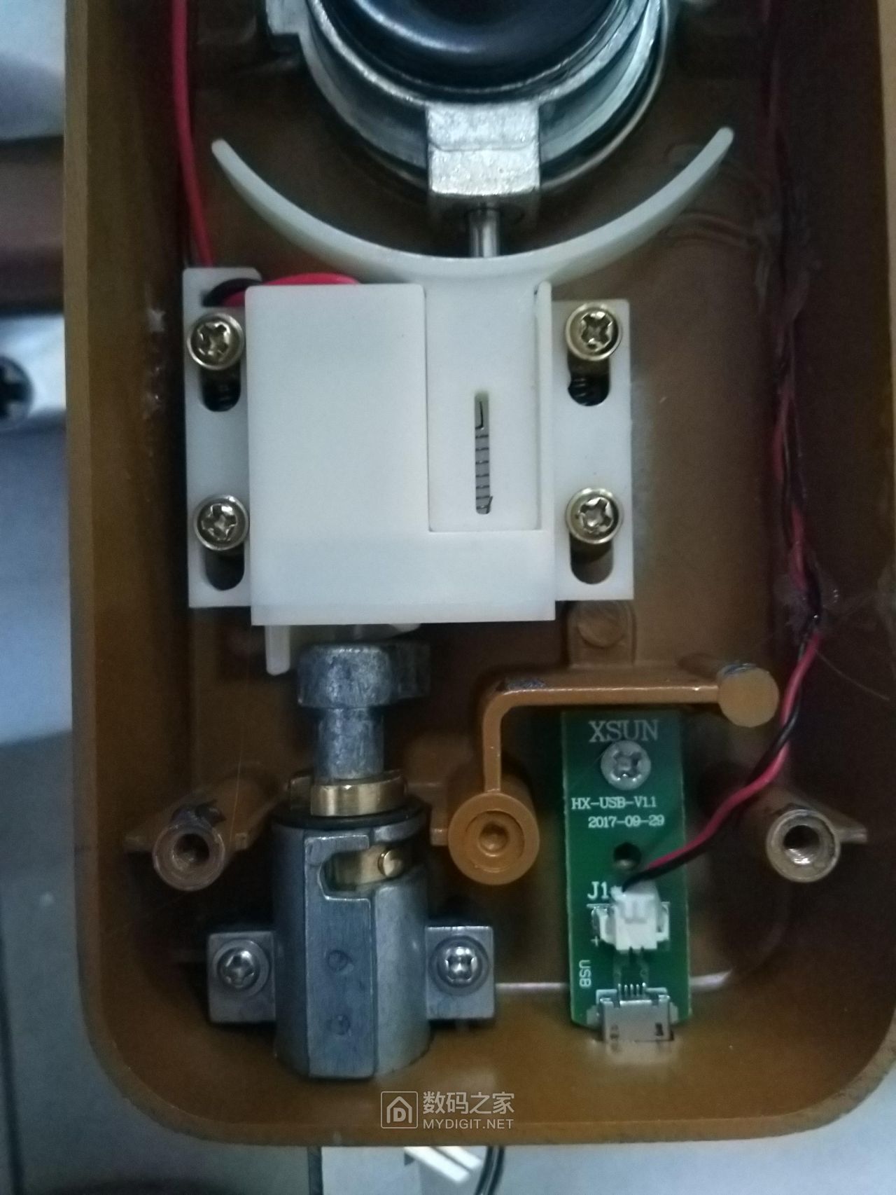 简单拆个刚换好的云狮指纹锁智能锁