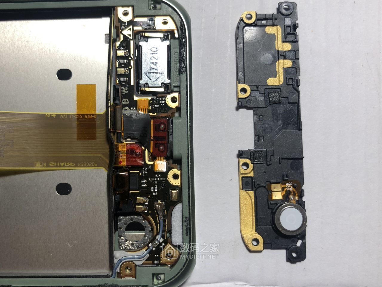 收来的夏普sh04h配件机居然是好的就是小板坏了充电很慢