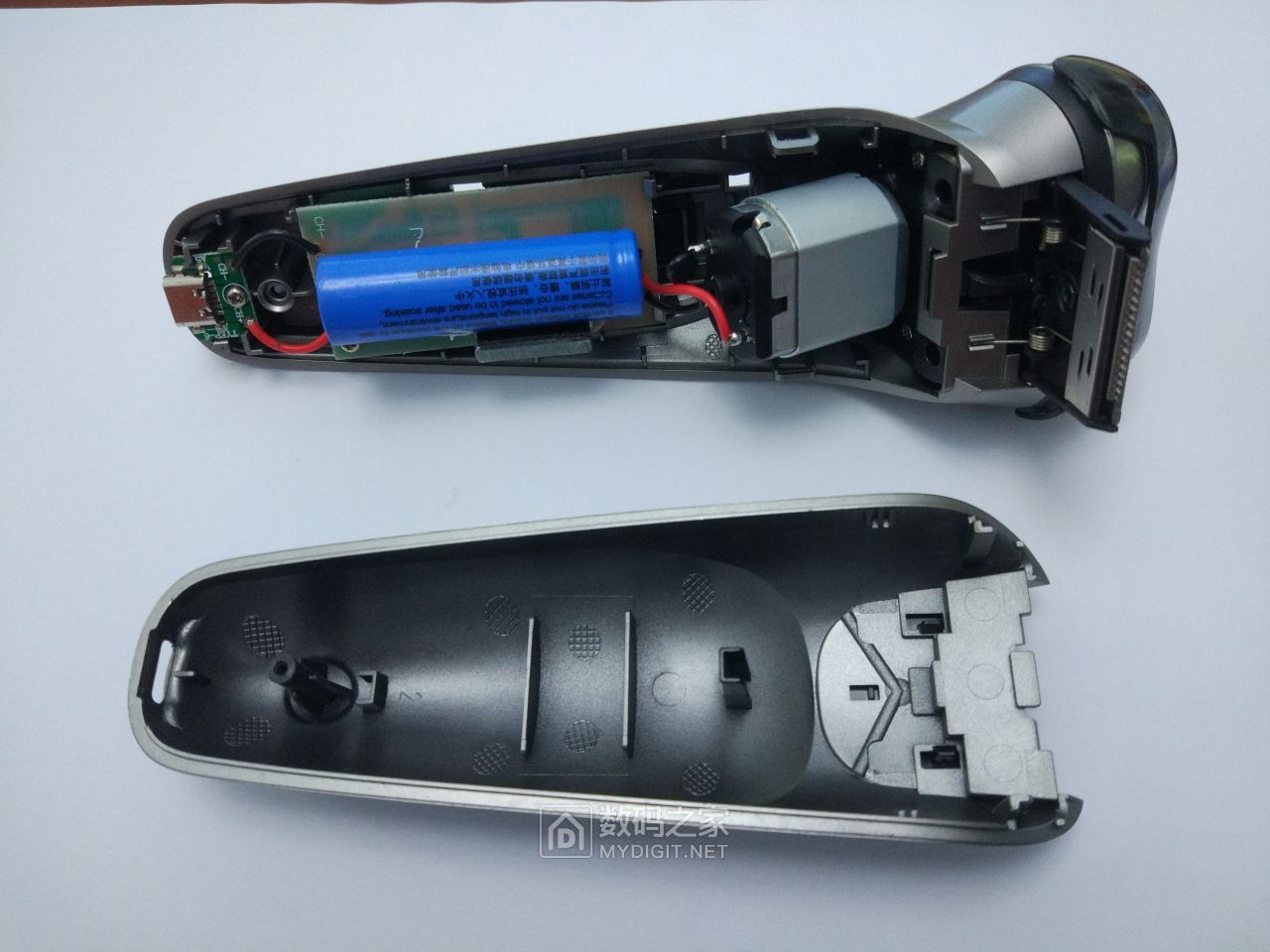 小米有品众筹价399元的映趣剃须刀拆机简评