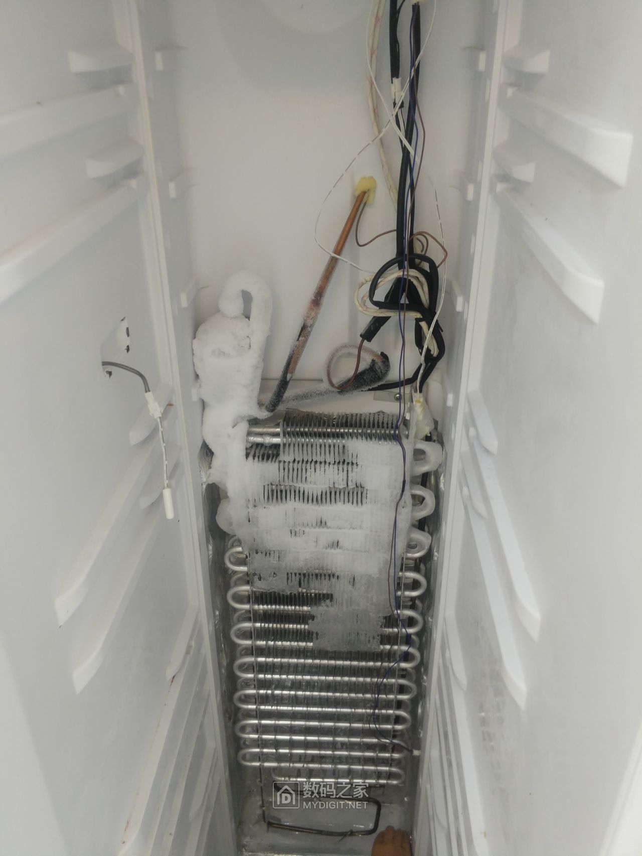 海尔冰箱蒸发器拆卸图片