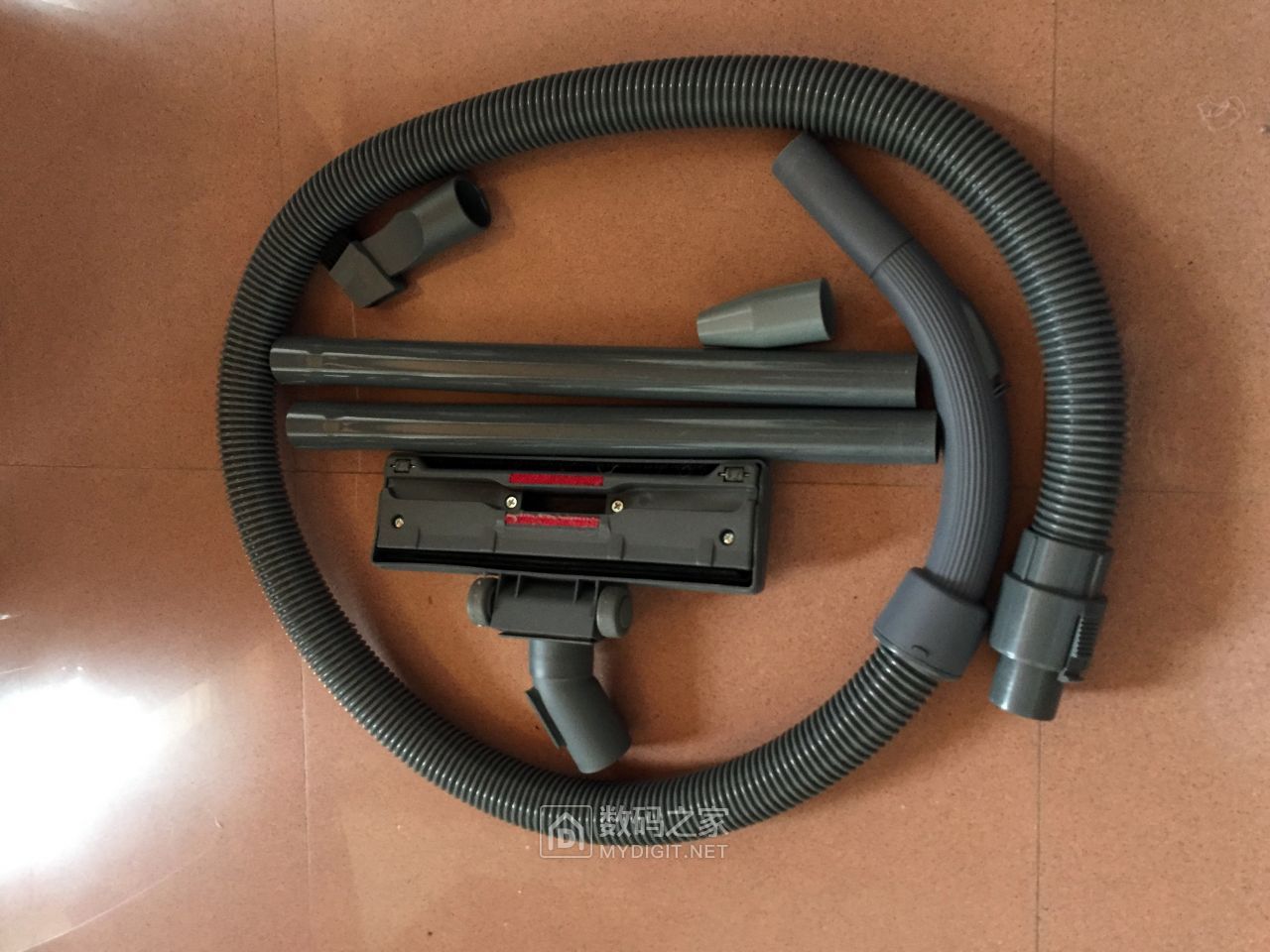 美的qw12t607吸尘器拆解