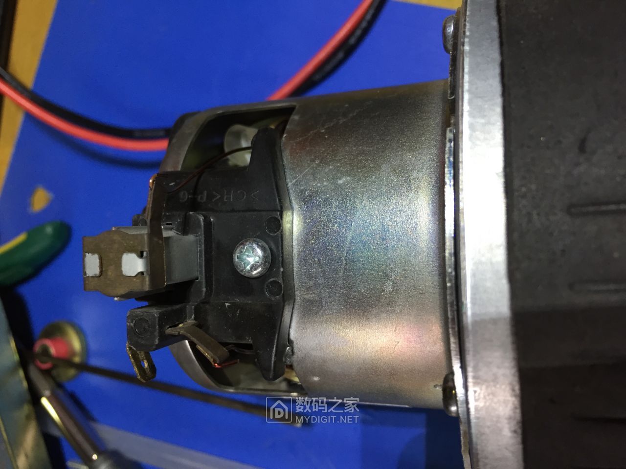 美的qw12t607吸尘器拆解
