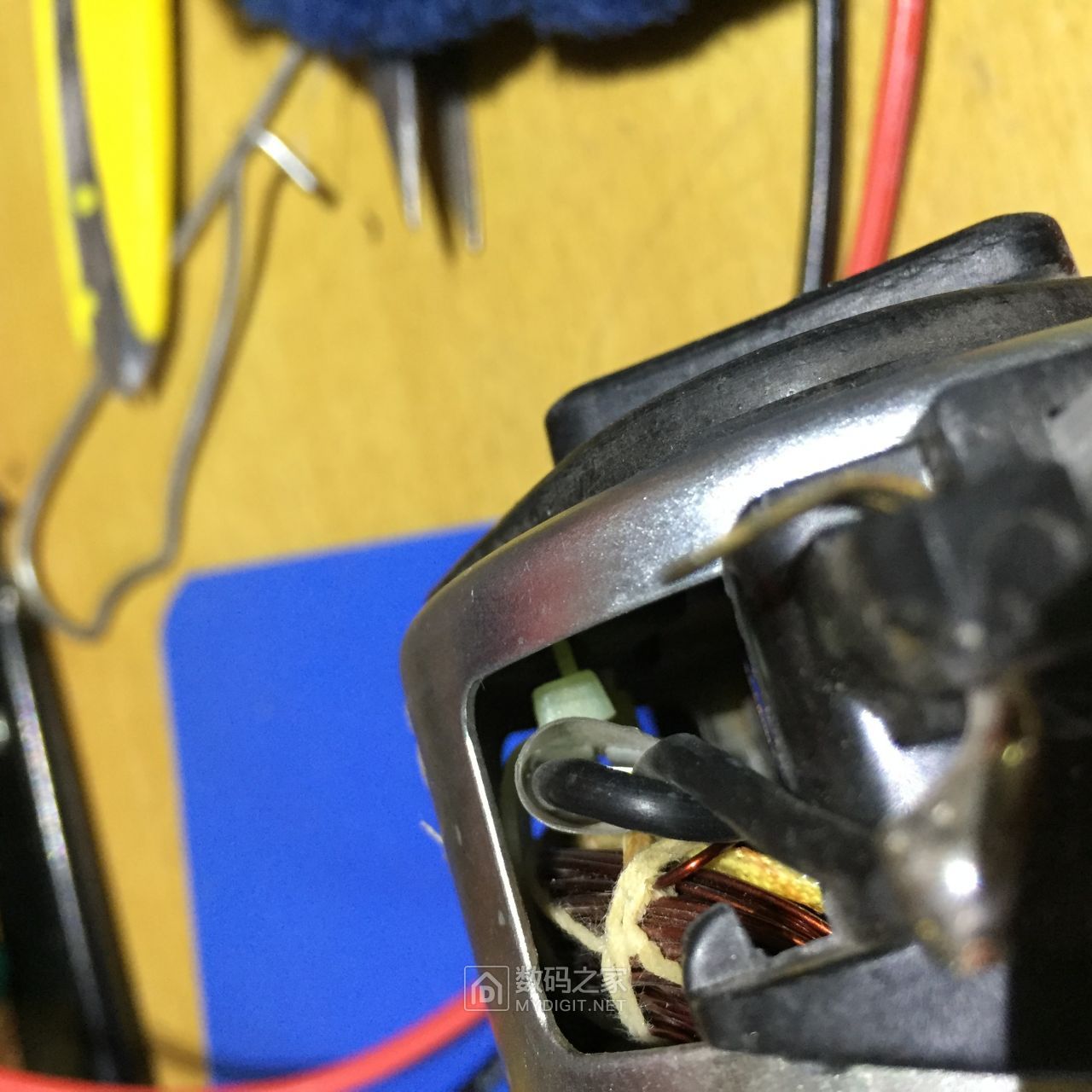 美的qw12t607吸尘器拆解