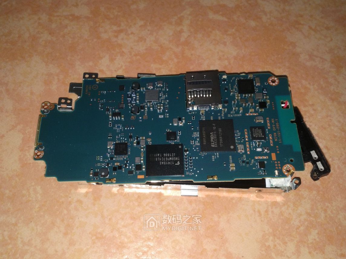 索尼nw-a45无损音乐播放器拆解,对比nw-a35主板图 - 拆机乐园 数码之