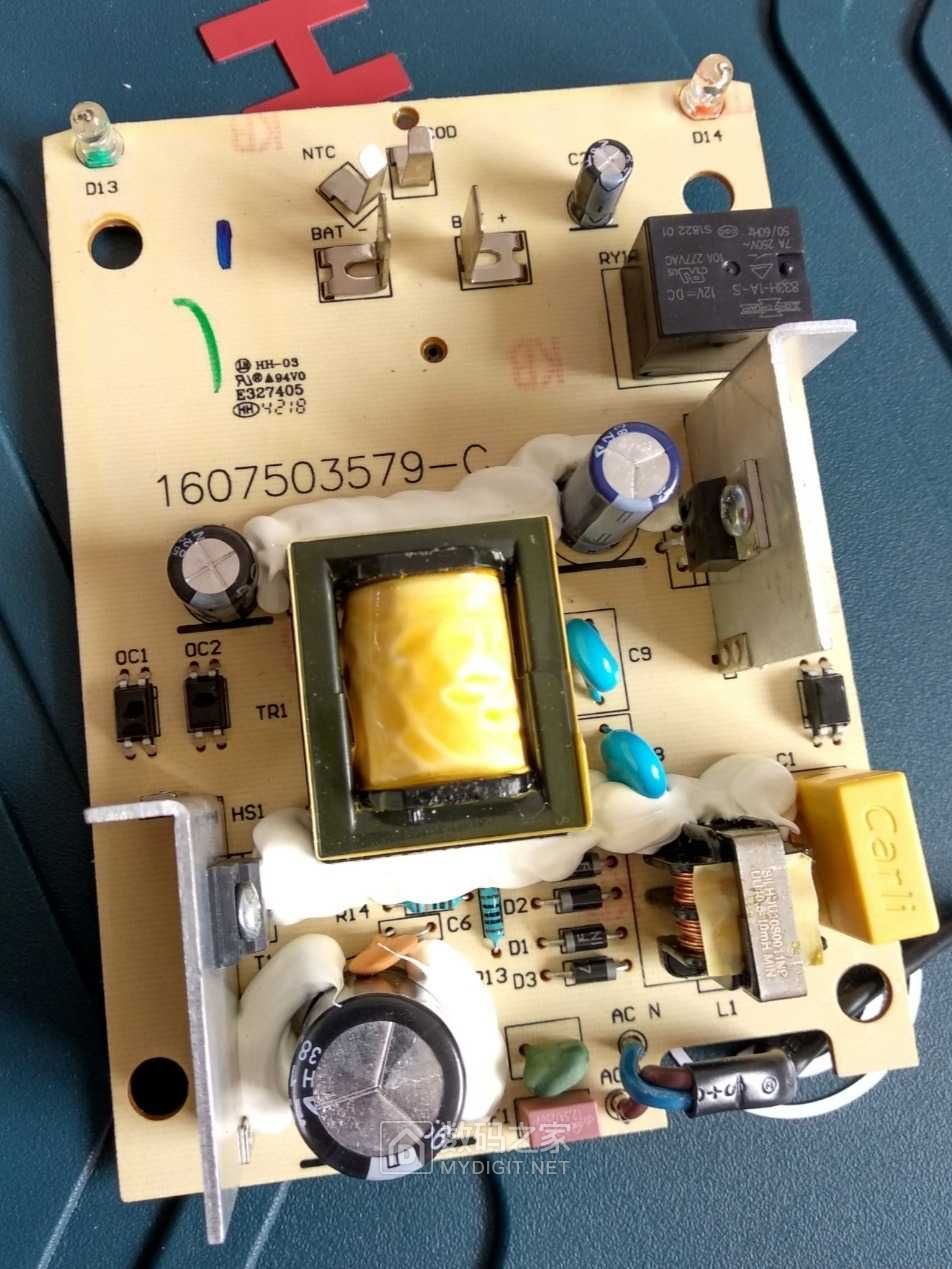 博世无刷电钻gsb12v30及快速充电器gal12v40首次拆机