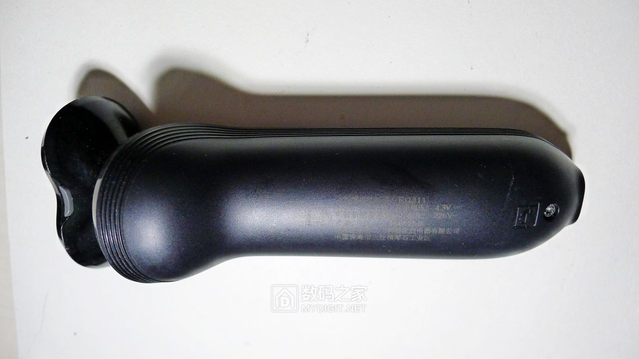 拆解飞利浦双头剃须刀内部电路够简单philipsrq311