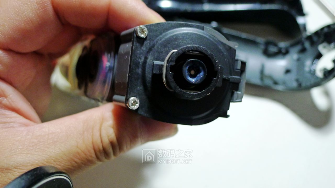 拆解飞利浦双头剃须刀内部电路够简单philipsrq311