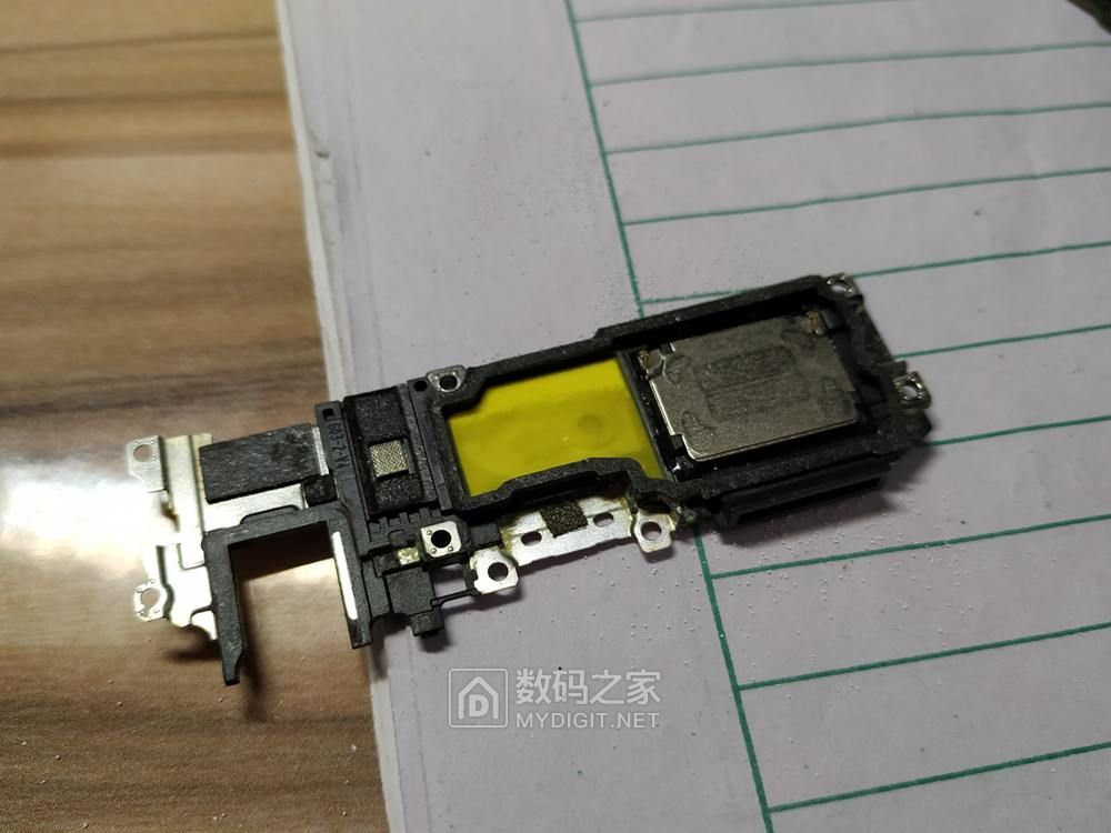 傻老婆今天又把手机搞进水了拆开vivox20看看里面啥样啊