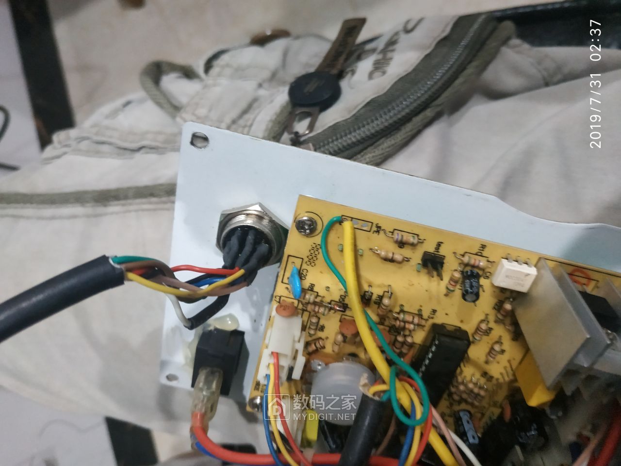 更改安泰信858d热风枪为可插拔手柄