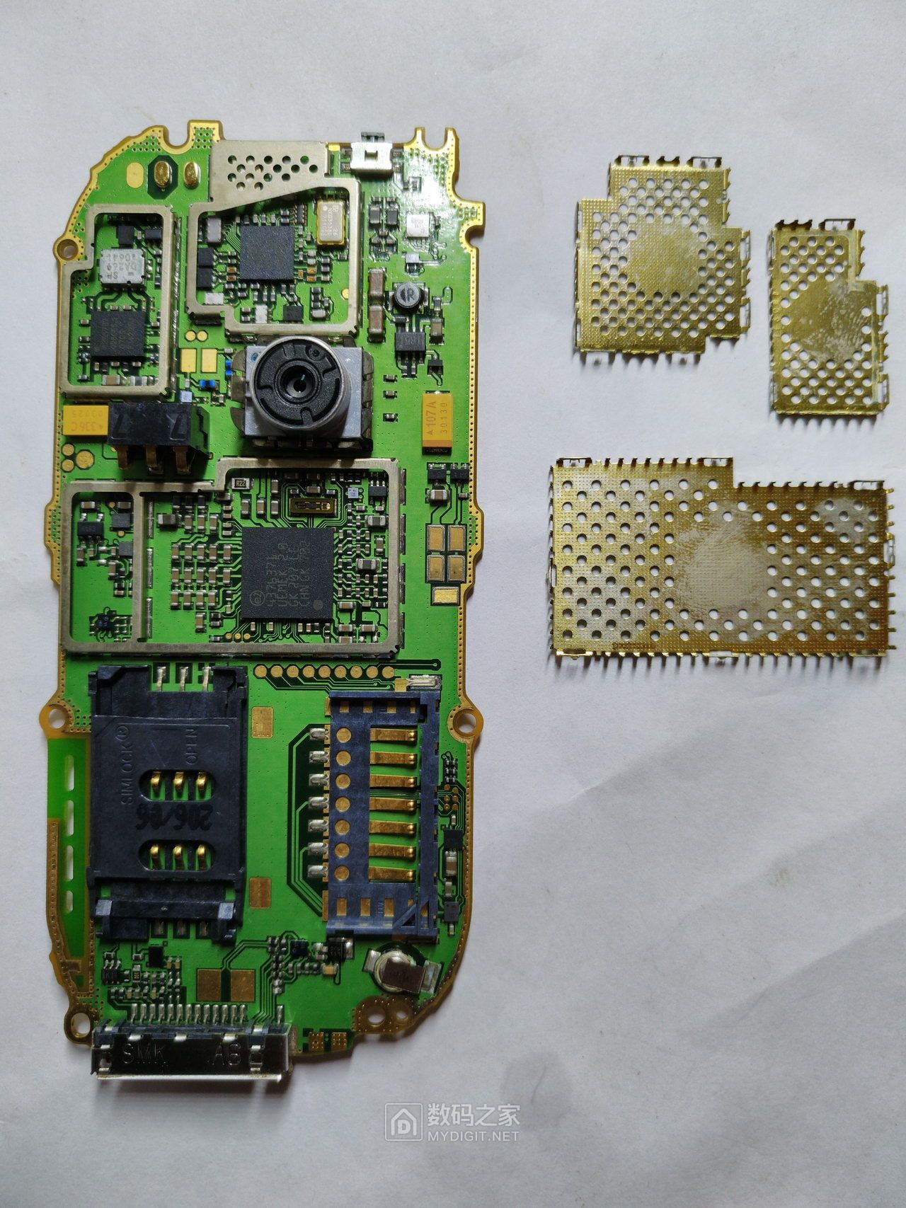 诺基亚十五年前的直板机皇nokia7610拆解清理当年那个惊艳啊