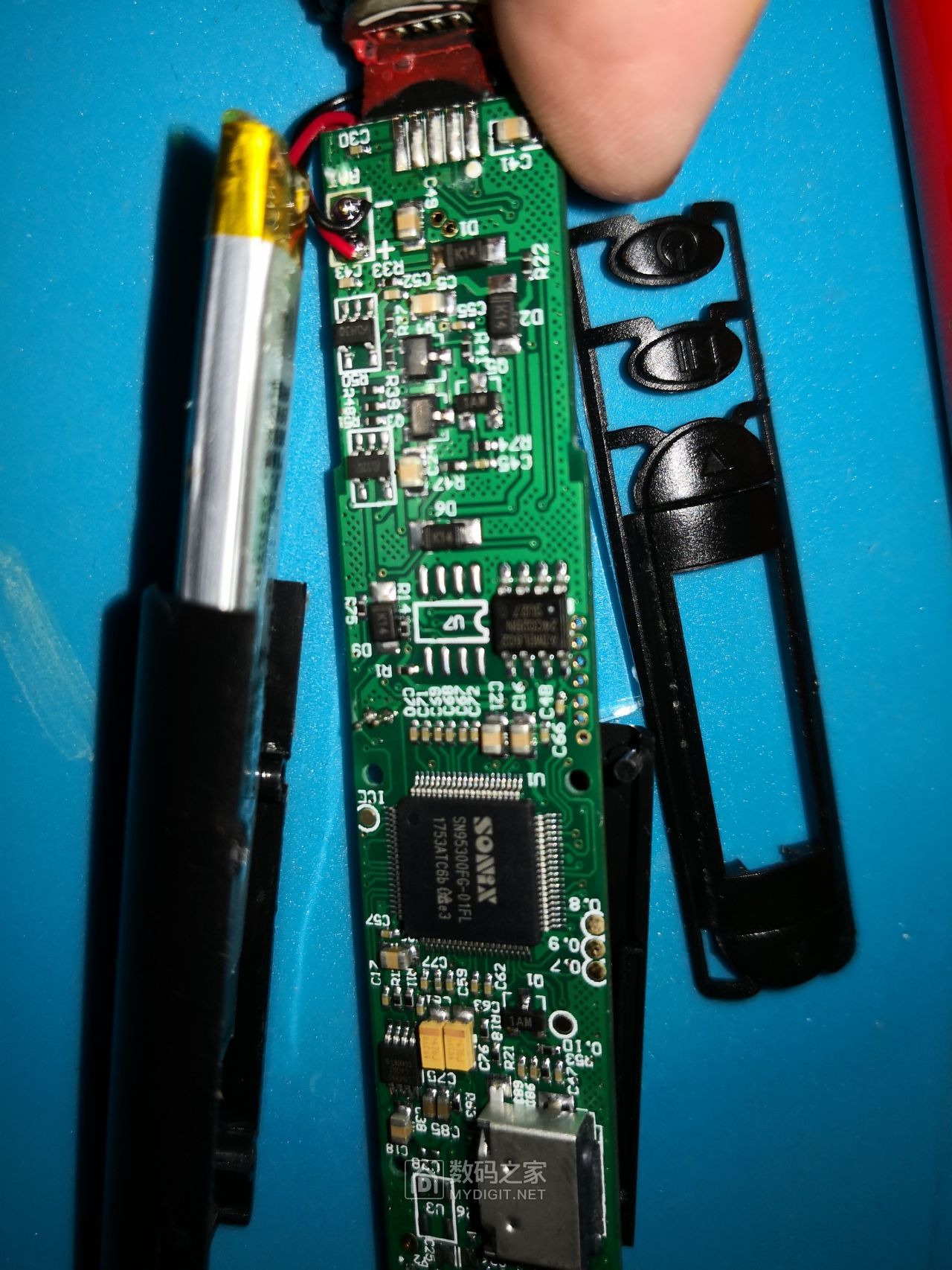 拆解外研通点读笔vt8附编程器固件