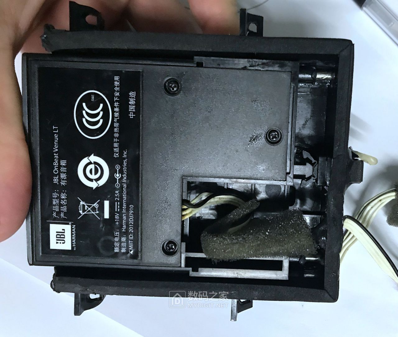 jbl onbeat venue lt 城市节拍 蓝牙音箱 拆解 - 拆机乐园 数码之家