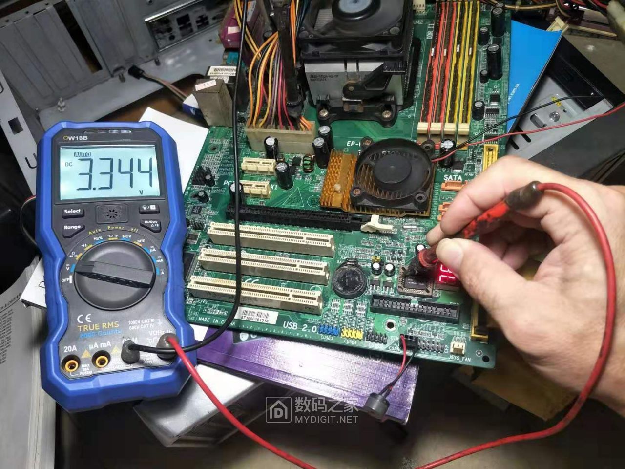 EP-MF4-3 BIOS芯片电源电压正常.jpg