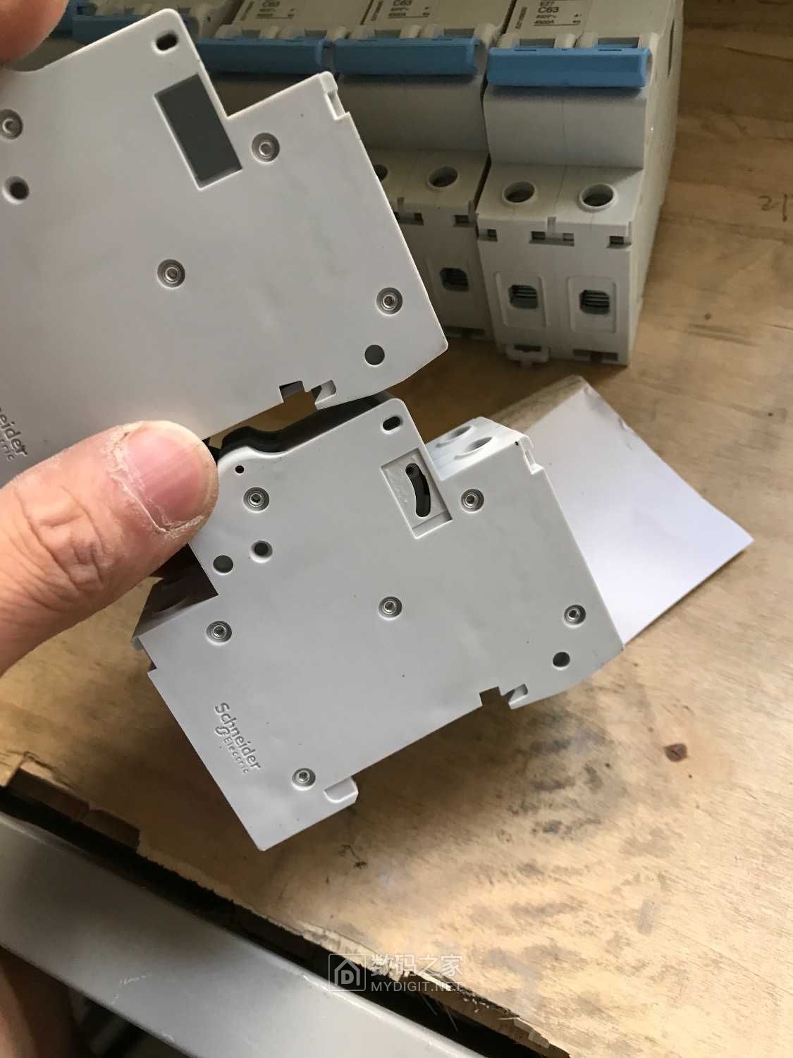 施耐德户箱盘芯