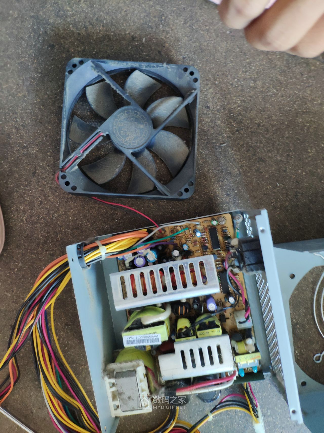 拆解09年长城atx - 300sd电源