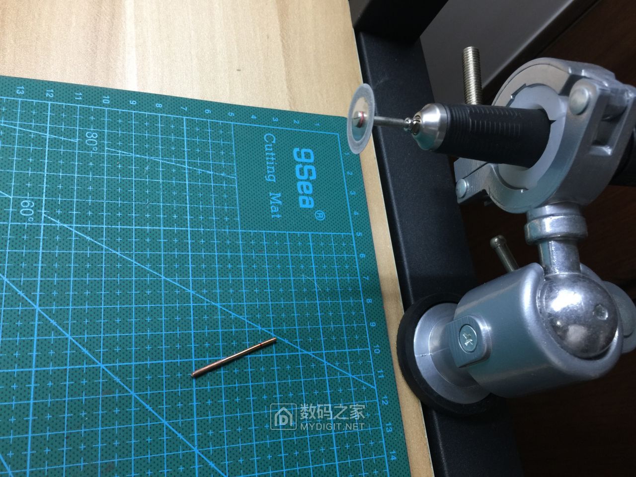 拆解瑞士军刀迷你58mm司号员06163更换刀簧