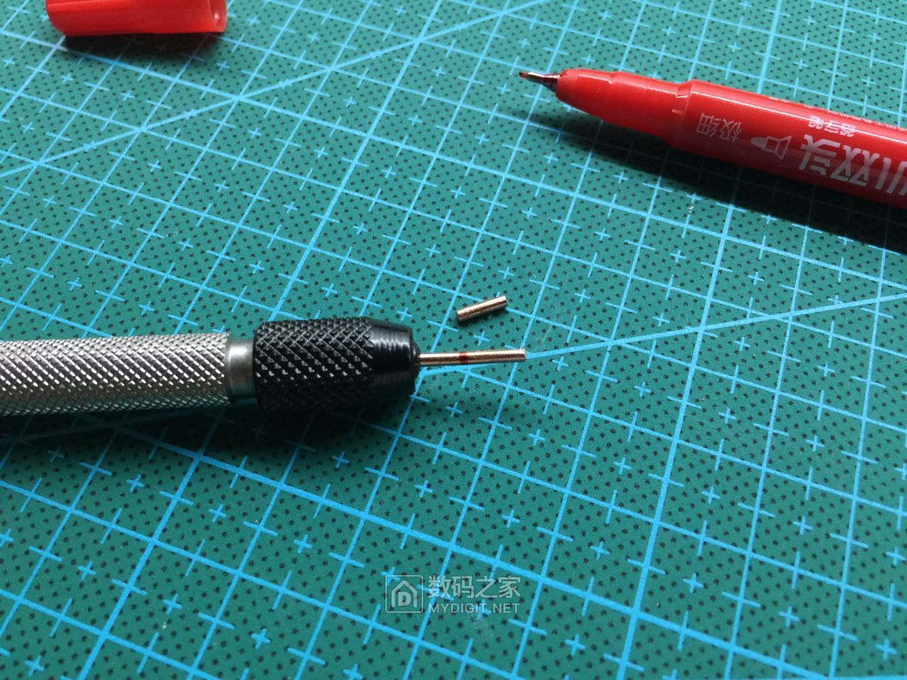 拆解瑞士军刀迷你58mm司号员06163更换刀簧