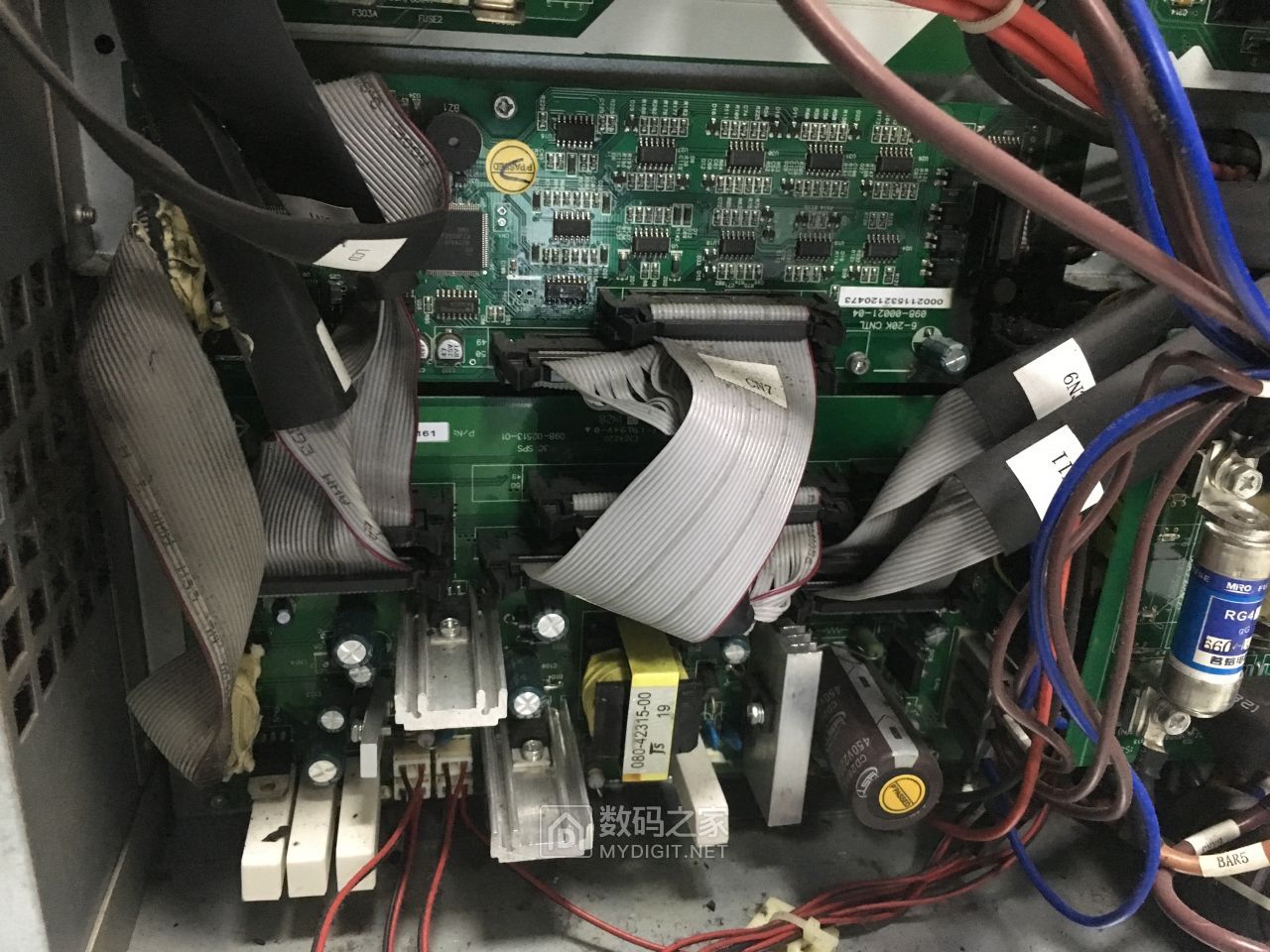 拆一个山货ups山特30kw的