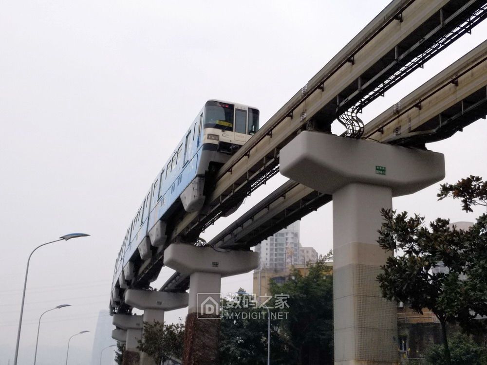 围观重庆轨道交通高架站还有网红哦