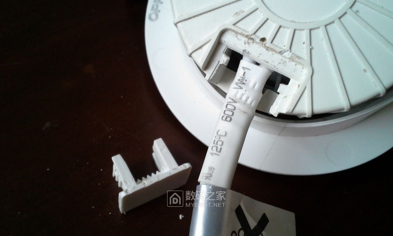 拆个opple欧普led射灯4w型号lth0104002
