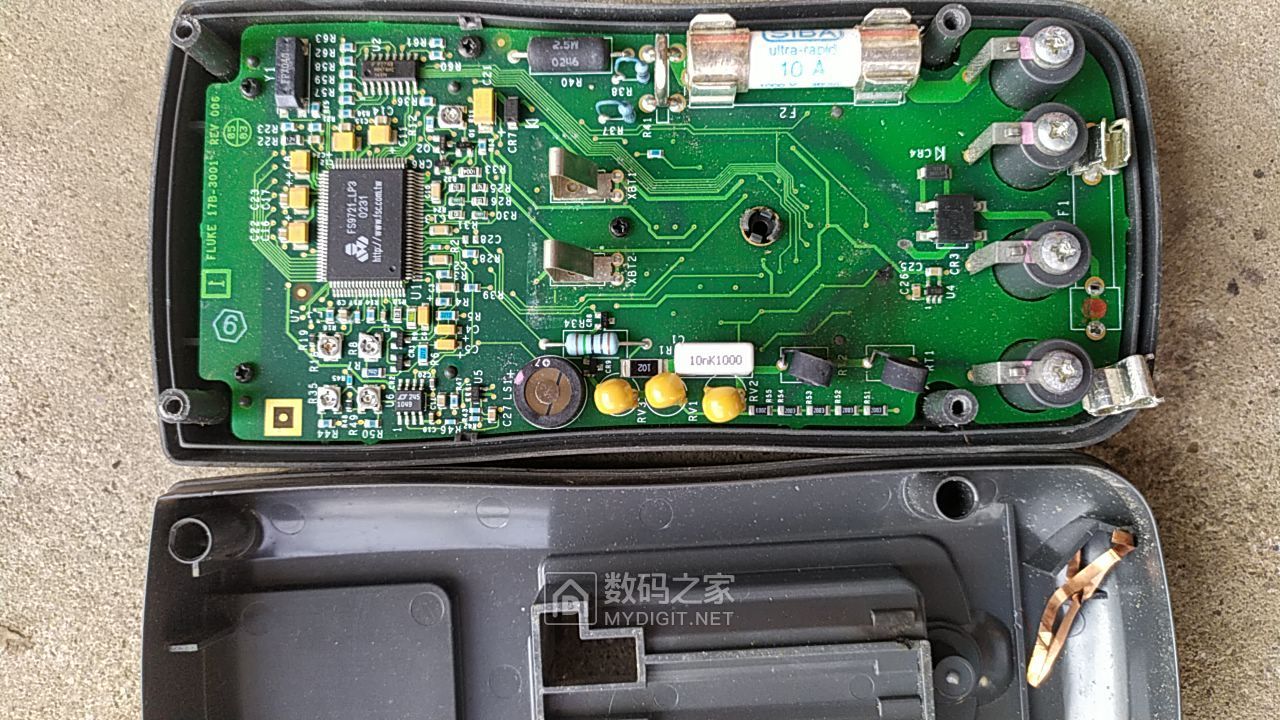 拆个捡来的福禄克17b万用表 - 拆机乐园 数码之家