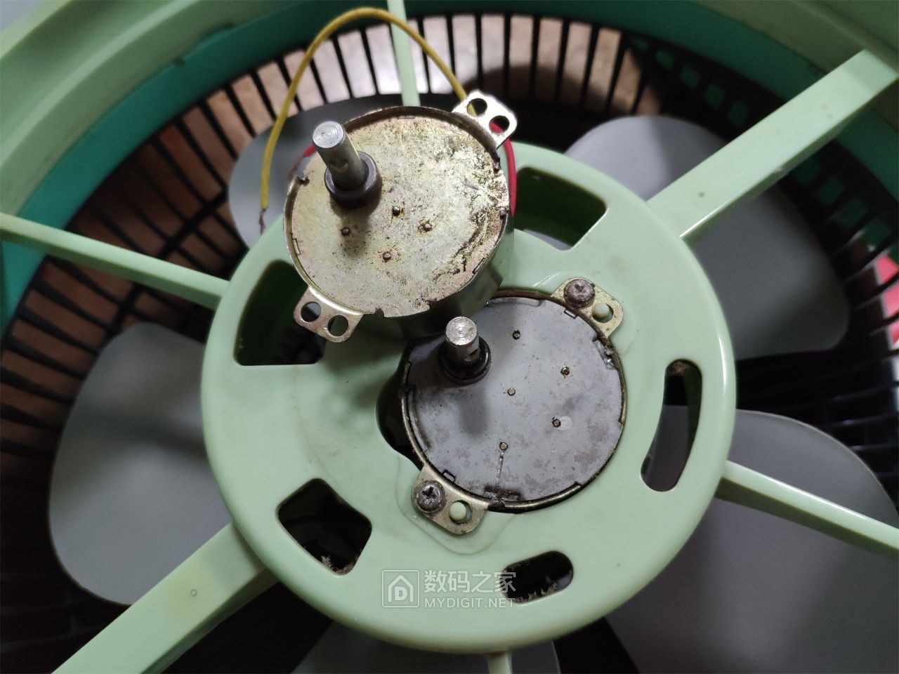 x拆解美的老鸿运扇换导风电机