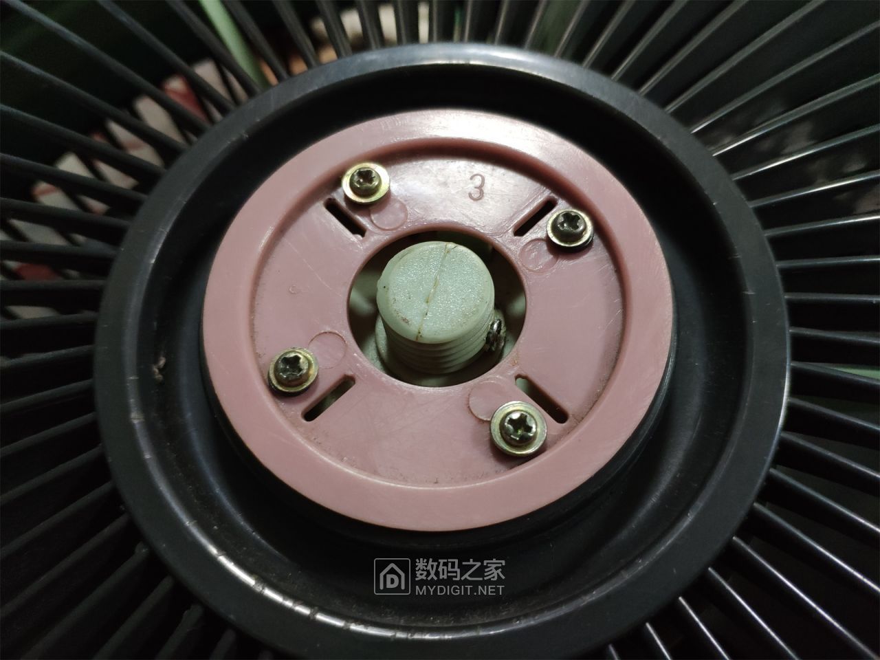 [家电] 『x拆解』美的老鸿运扇换导风电机