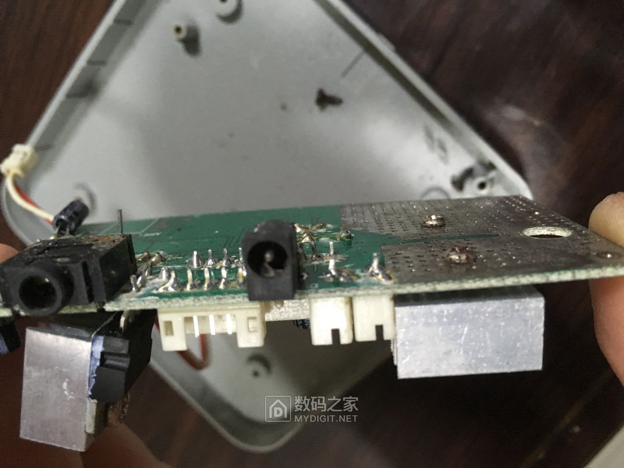 115814tn1iz5h9ll1xlnep.jpg