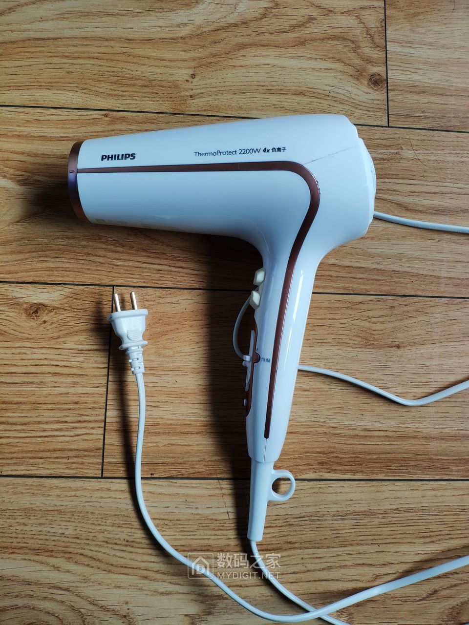 飞利浦电吹风型号hp8235维修