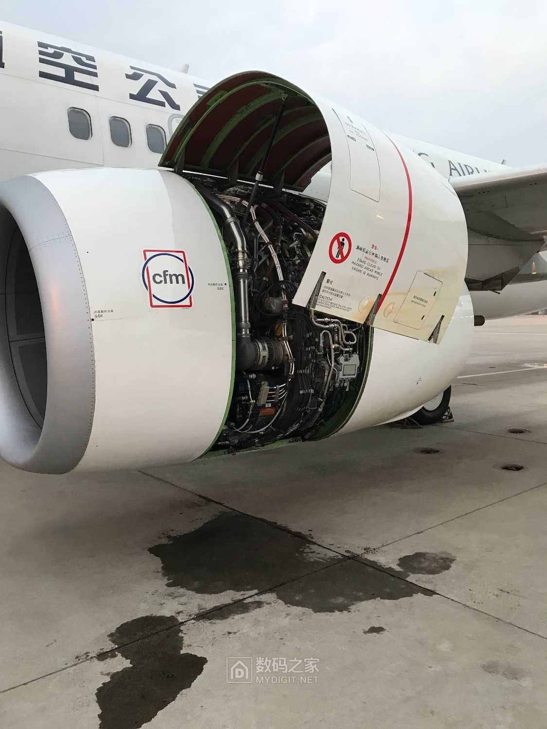 波音737飞机发动机图片