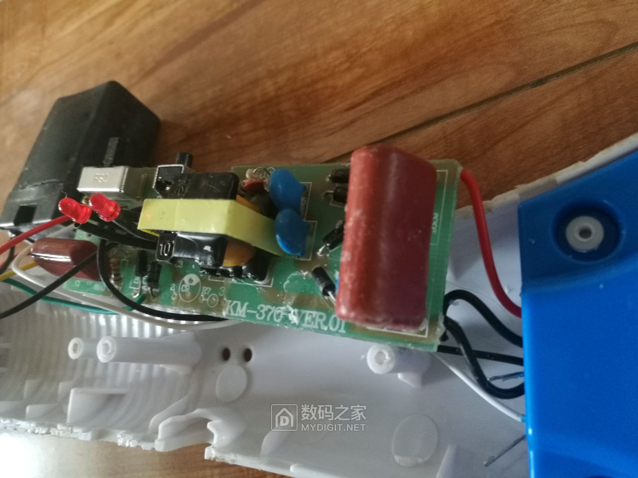 拆修康铭电蚊拍km371