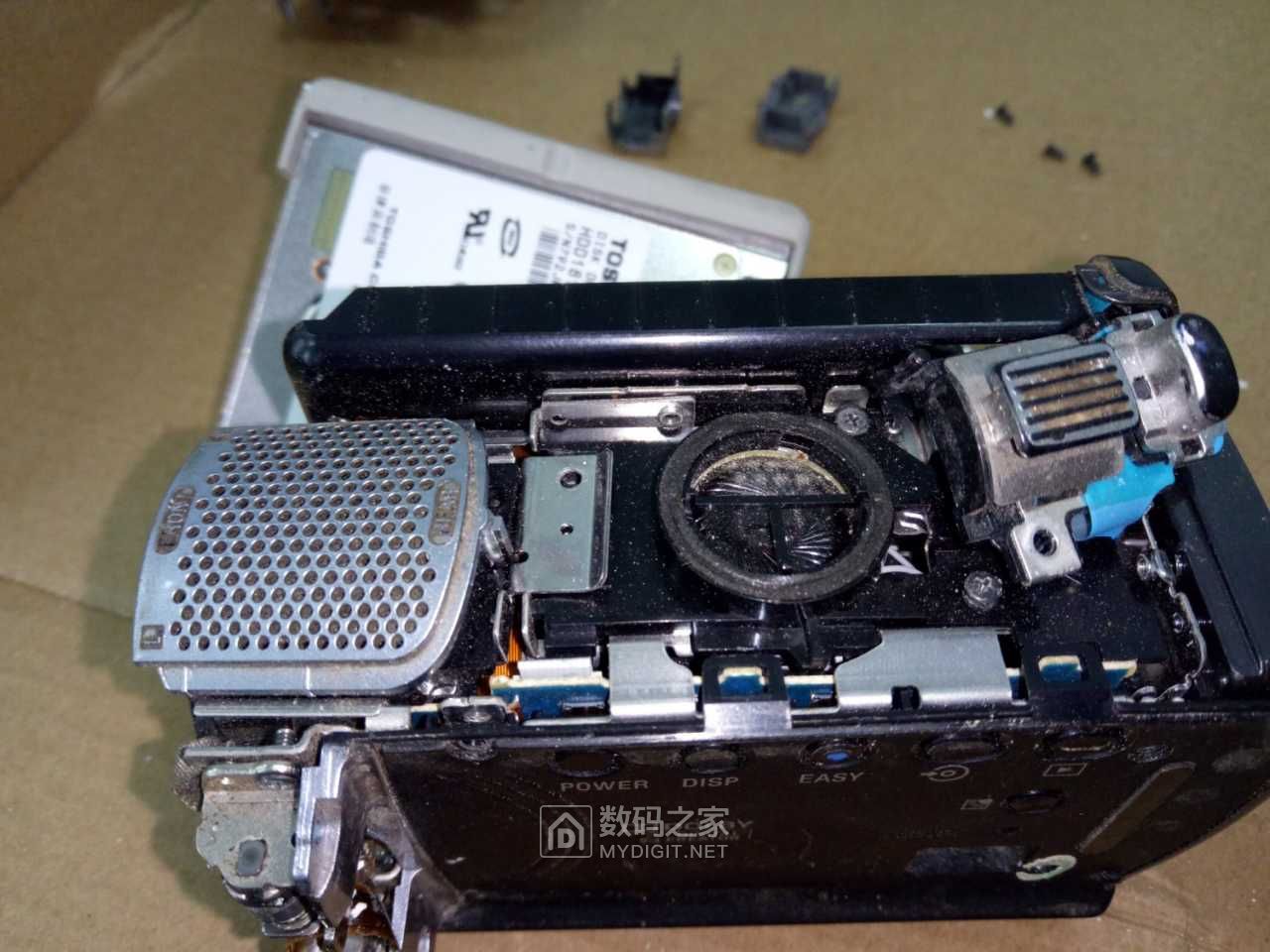 拆解SONY DCR-SR87E，屏线断了（已更换） - 拆机乐园 数码之家