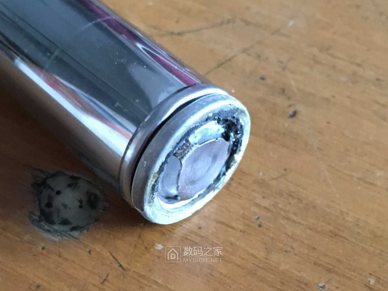 电池漏液腐蚀过的用电器该怎么清理？ - 知乎