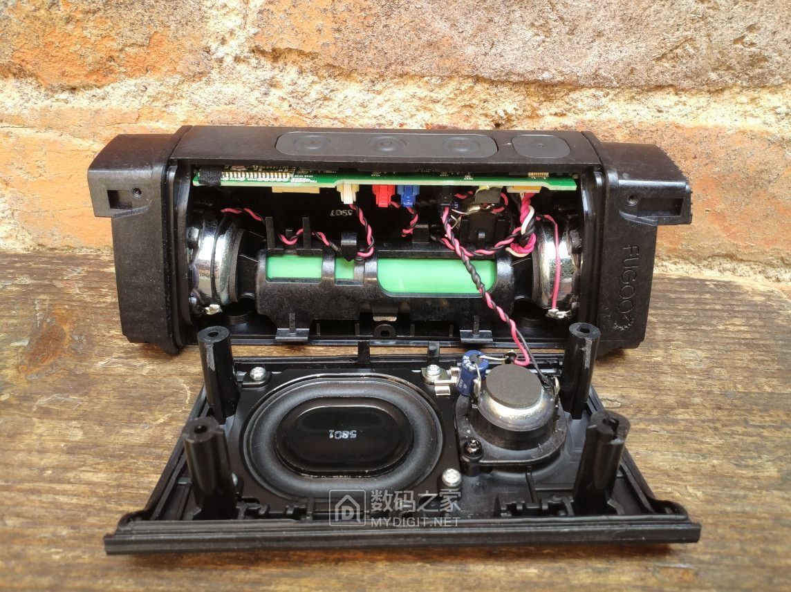 美国fugoo蓝牙音箱拆解