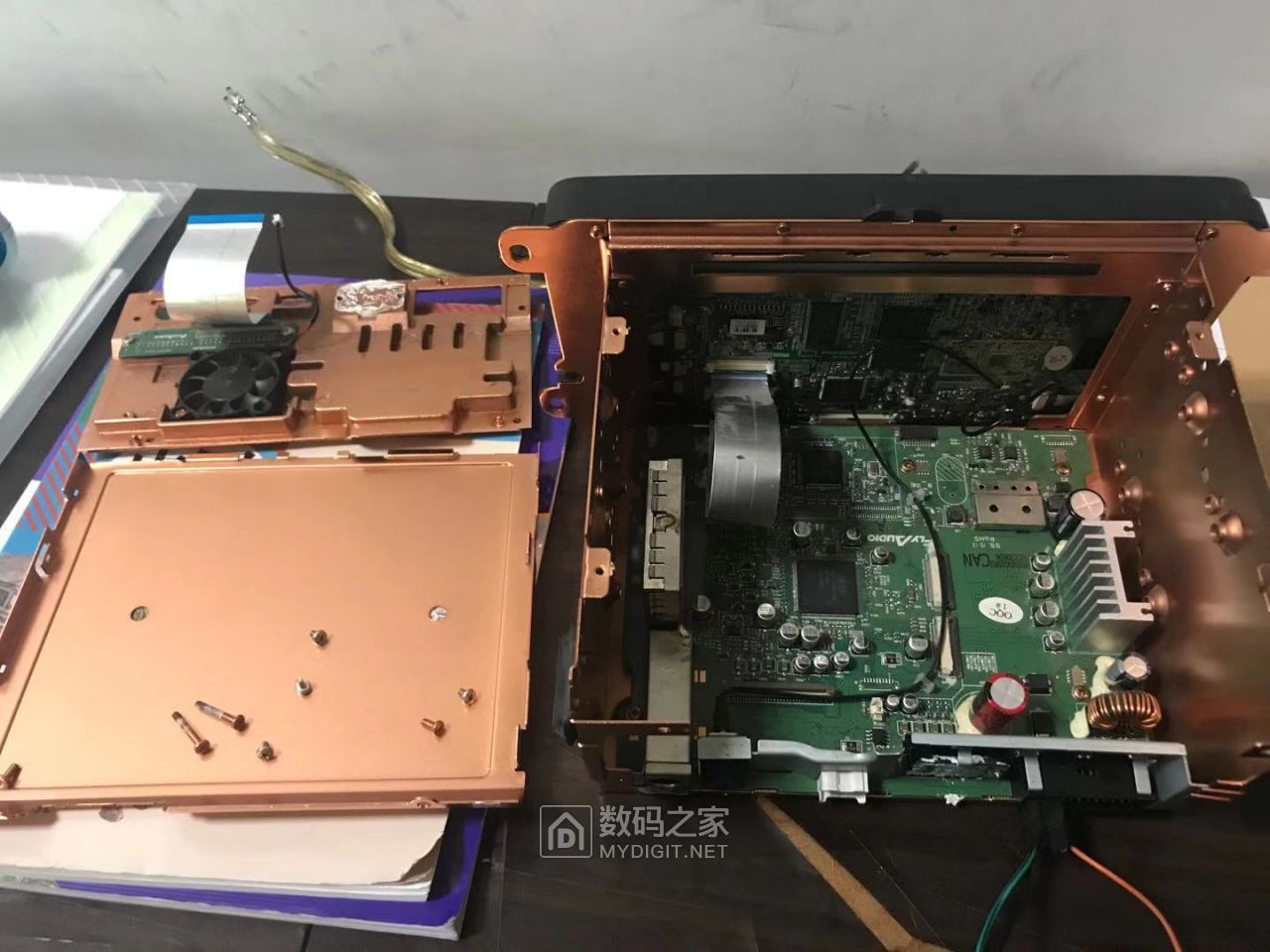 拆解2013年产飞歌黄金版8007导航