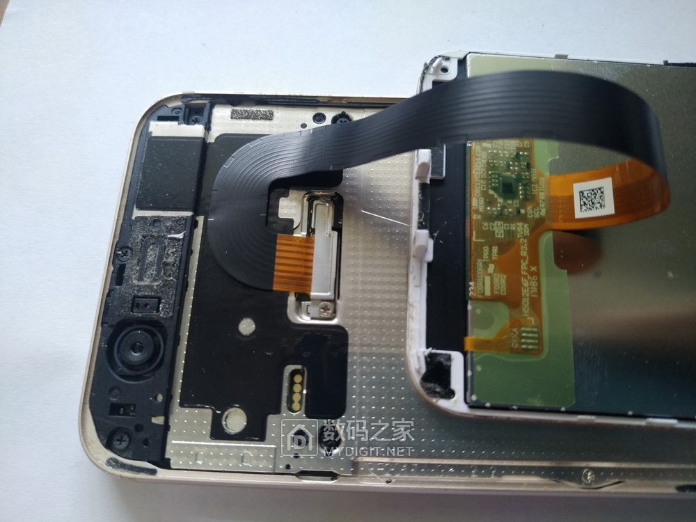 华为nova2更换带框屏幕总成 - 拆机乐园 数码之家