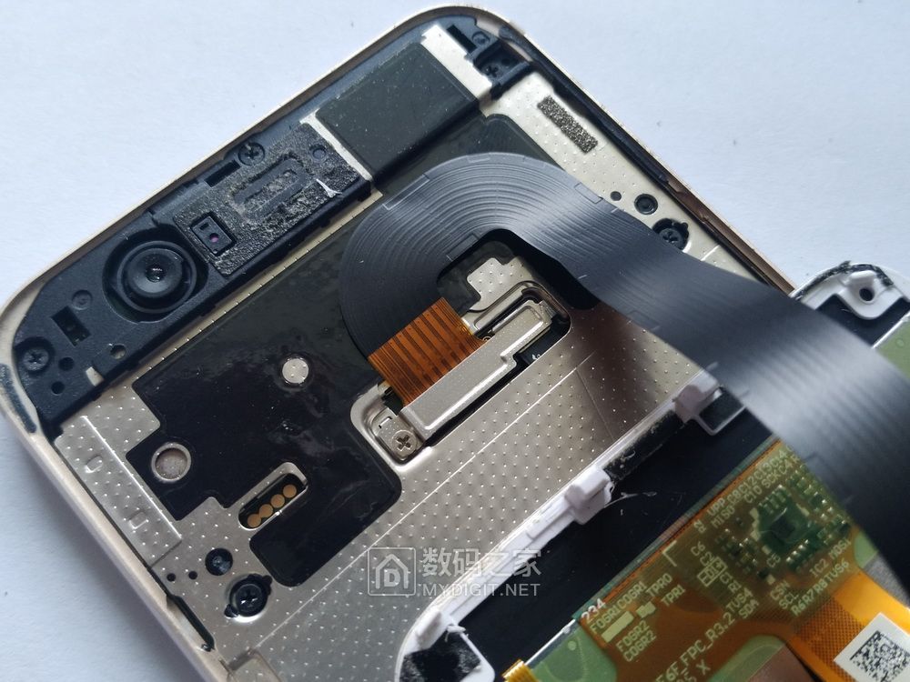 华为nova2更换带框屏幕总成 - 拆机乐园 数码之家