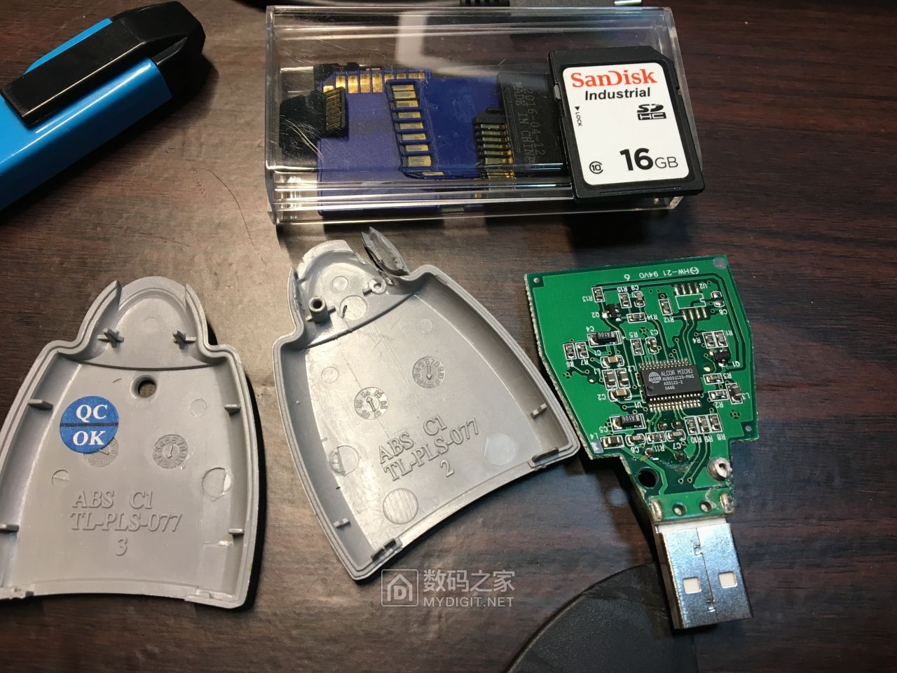 一个读卡器拆解