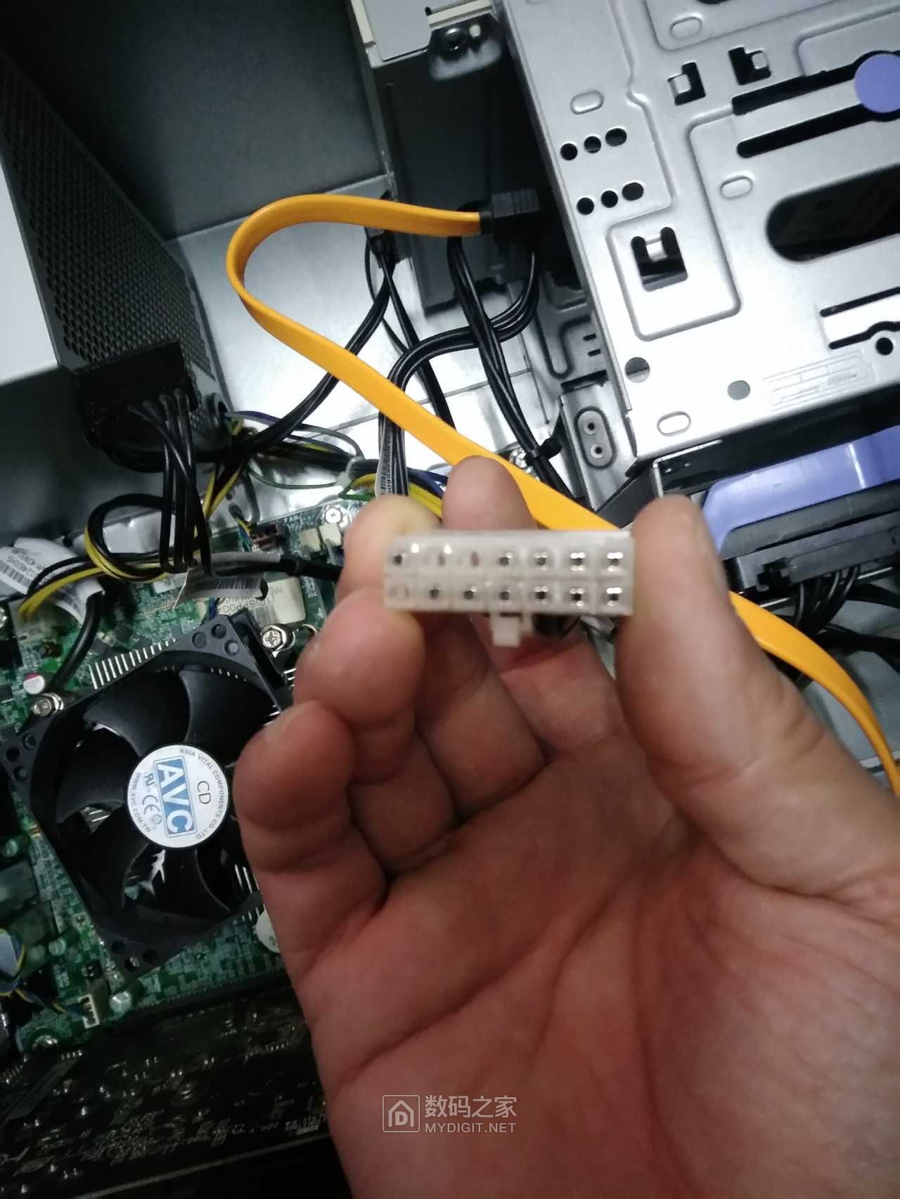 联想台式机电源
