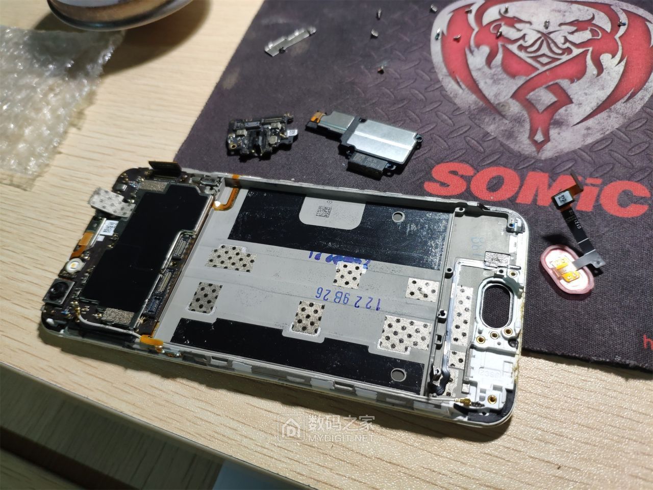 『x拆修』同事的oppo r9s更换屏幕总成 - 拆机乐园 数码之家