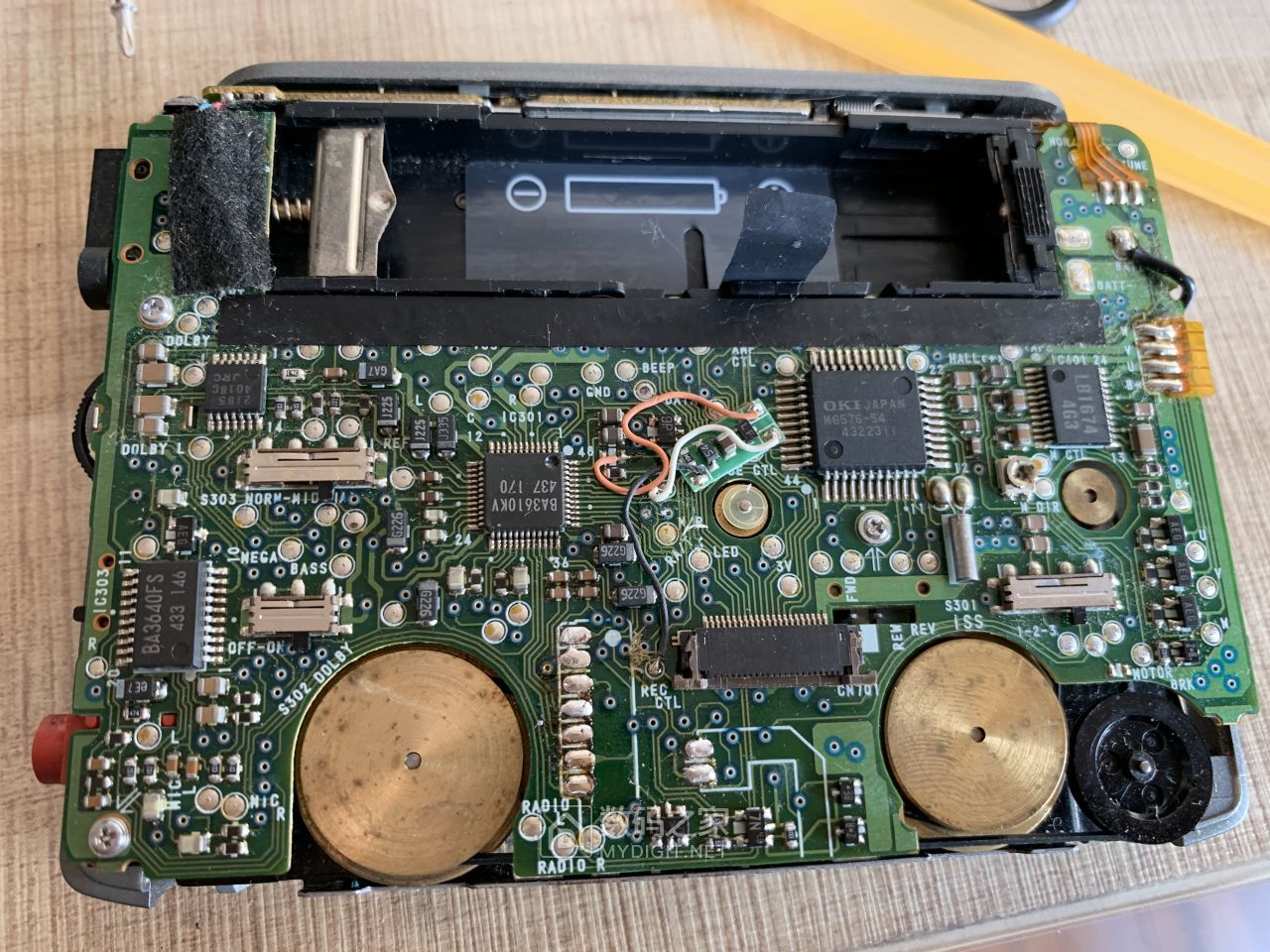 拆修索尼wmgx506磁带随身听密集飞线