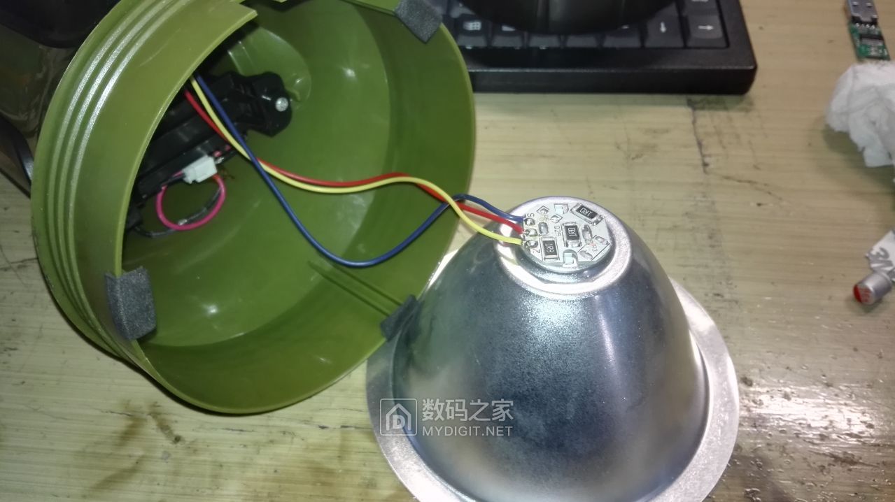 视贝牌子空心大萝卜辣鸡手提灯seebesta9632