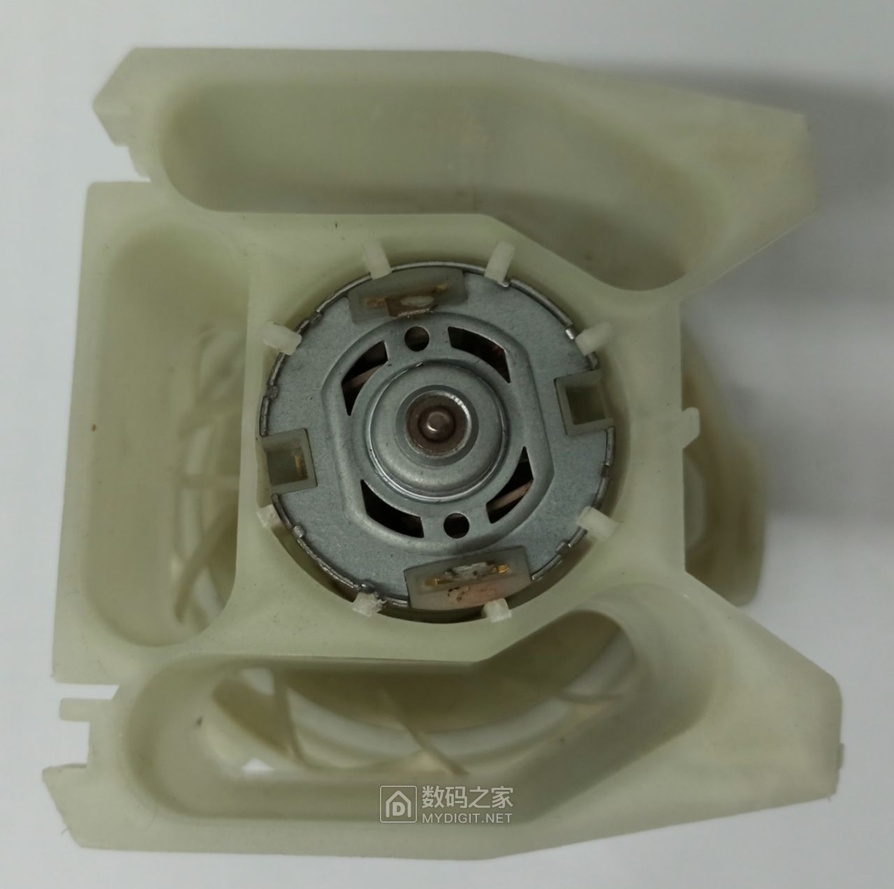 拆一个某东自有品牌dostyle的吸尘器核心结构看电机如何