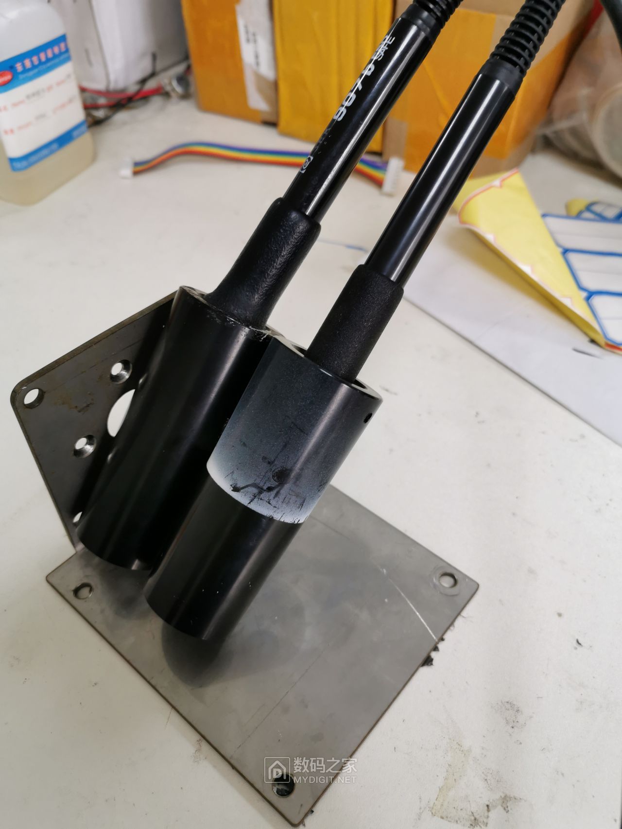 没事diy两个简易烙铁架