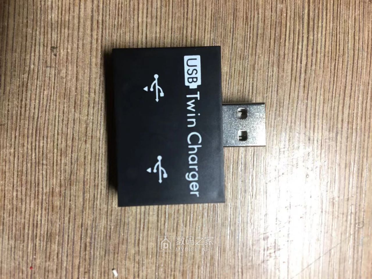 9.9 包邮的USB 分线器