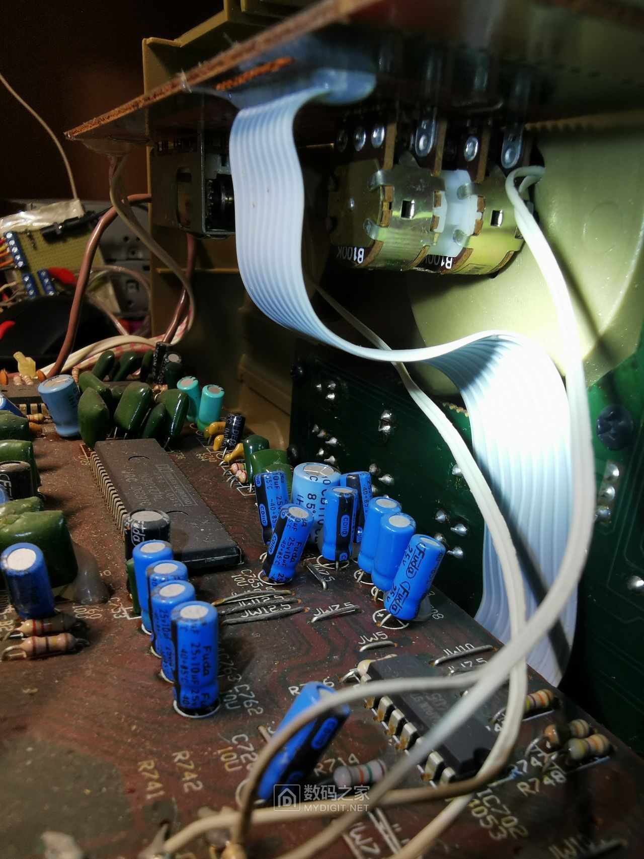 100块收了个奇声757db功放拆拆拆给大家分享下