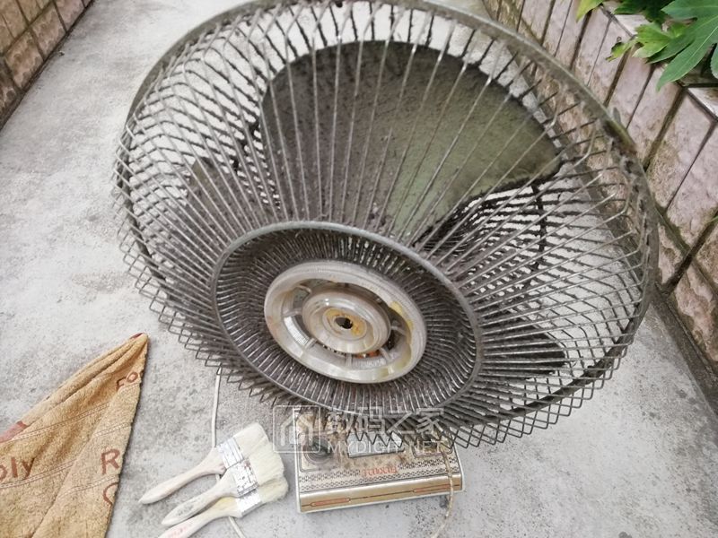 菊花牌台扇已修复